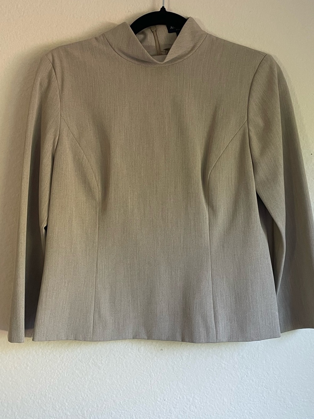 Ann Taylor Taupe Mock Neck Long Sleeve Top EUC - size 4